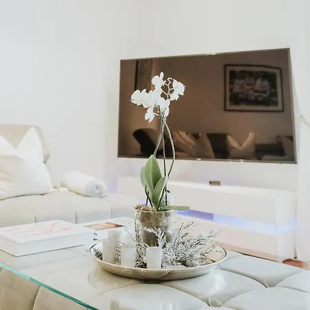 Luxury Penthouse ☆ ☆ ☆ ☆ ☆ Apartment Cologne